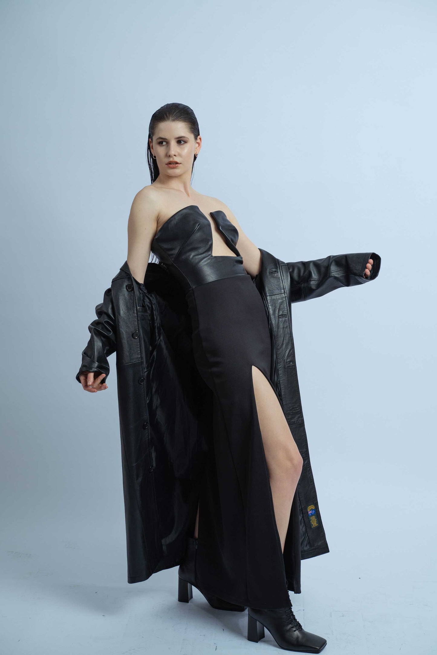 P7419 LEATHER COAT, AUSTRALIAN MADE LONG LEATHER BLACK COAT, FULLY LINED