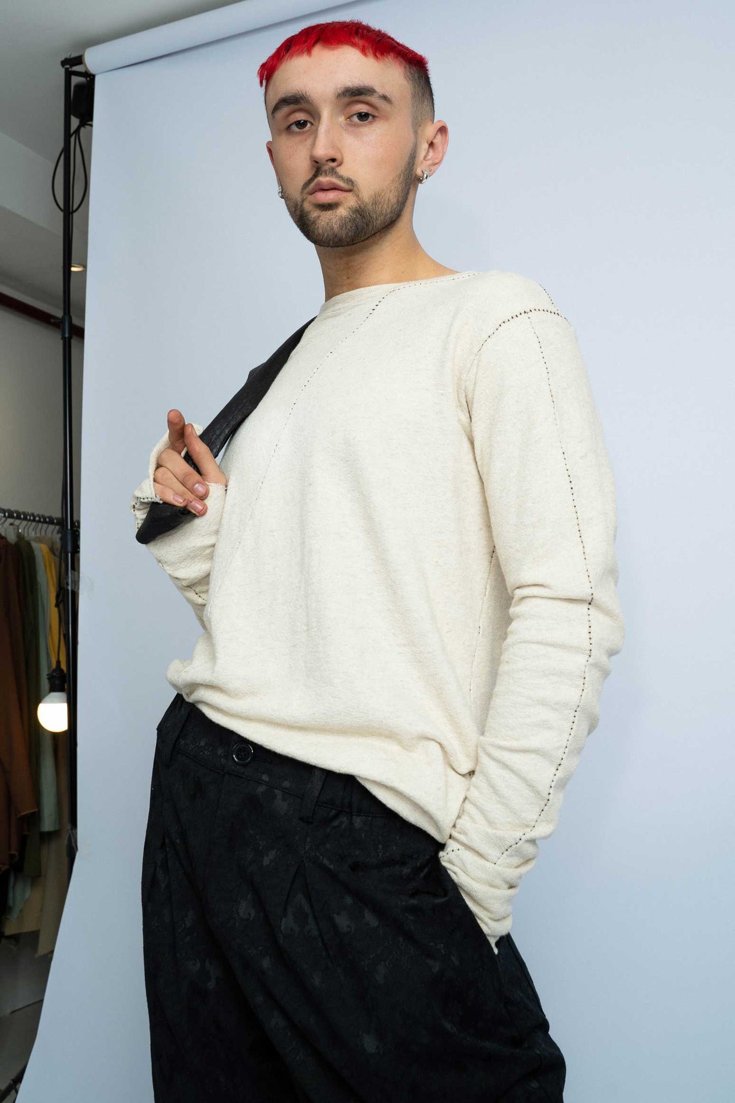 P7383 KRITIAS LONG SLEEVE, KNITTED COTTON TOP RAW EDGE, CONTRAST HAND STICHED, INSIDE OUT-THUMBHOLE, NATURAL UNSUILED COTTON