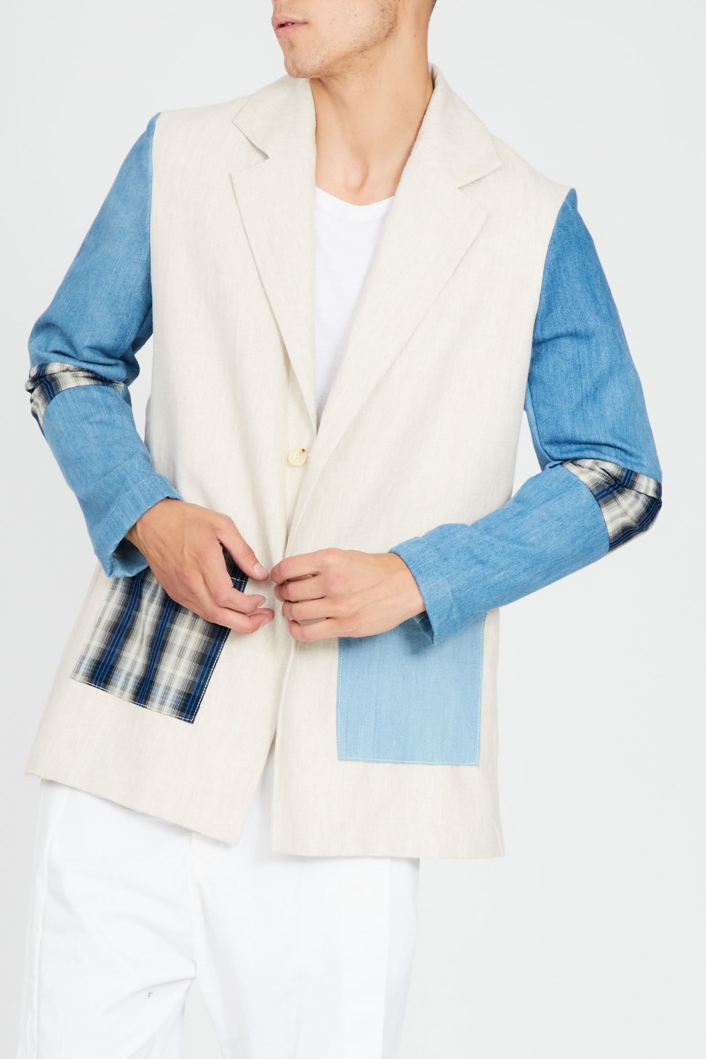BEIGE BLAZER