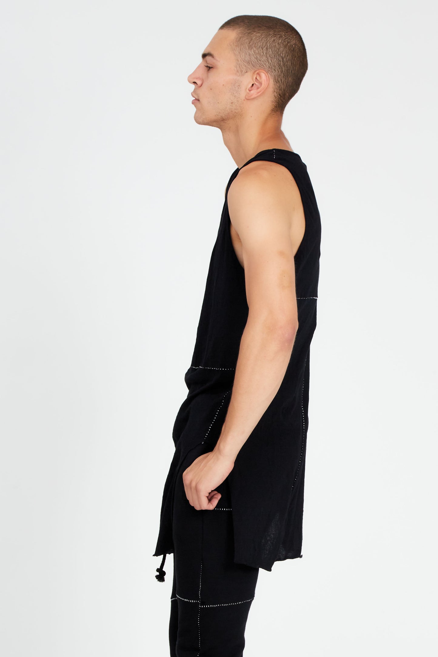 MOTIF PURVEYOR SINGLET TOP